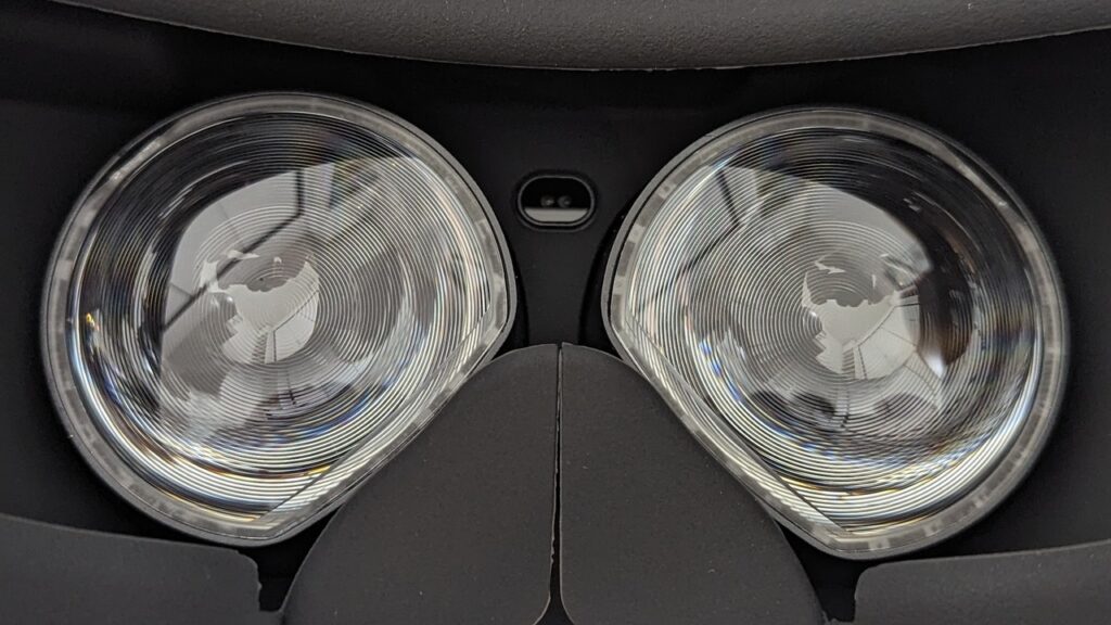DPVR E4のフレネルレンズ